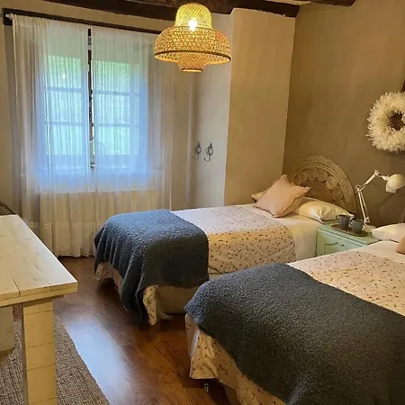 Caserio Sautu Goikoa *